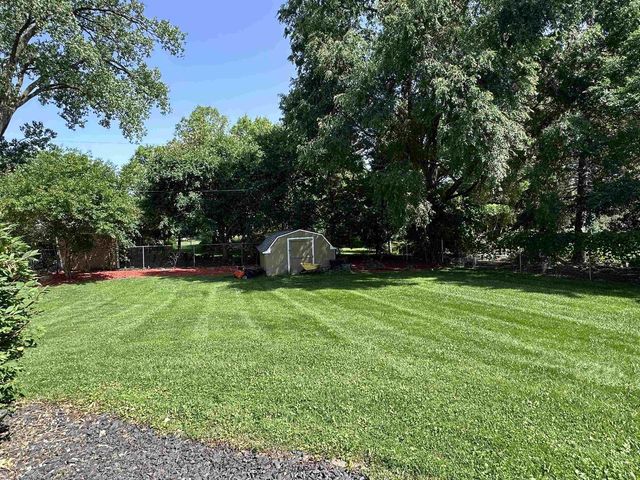 1331 S Crosby Avenue, Janesville, WI 53546