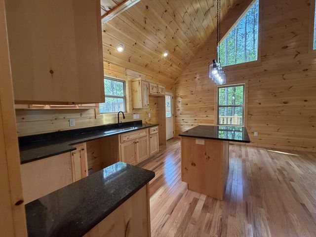 99 Noelle's Pass, Murphy, NC 28906