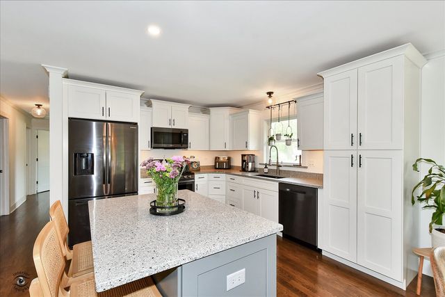 99 Mayer Avenue, Wheeling, IL 60090