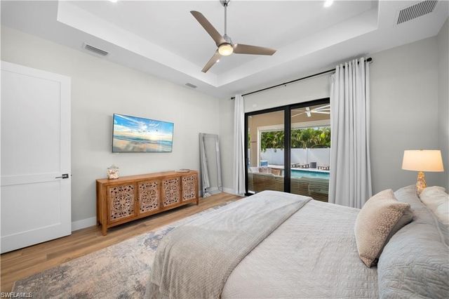 828 100th AVE N, Naples, FL 34108