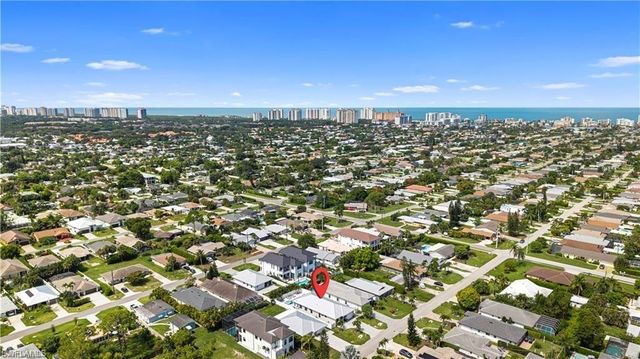 828 100th AVE N, Naples, FL 34108