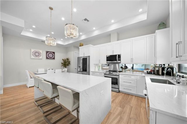 828 100th AVE N, Naples, FL 34108