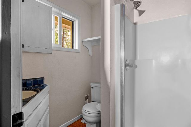 6770 Diamond Dr, Pollock Pines, CA 95726