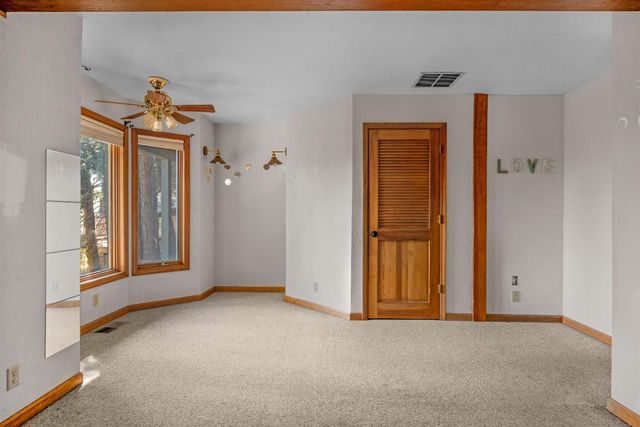 6770 Diamond Dr, Pollock Pines, CA 95726