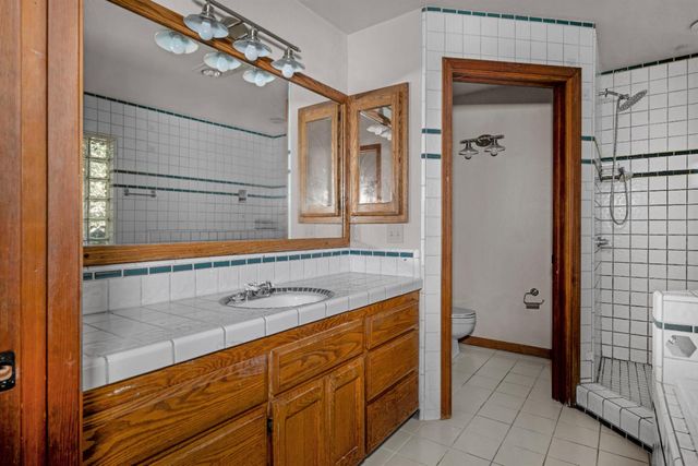 6770 Diamond Dr, Pollock Pines, CA 95726