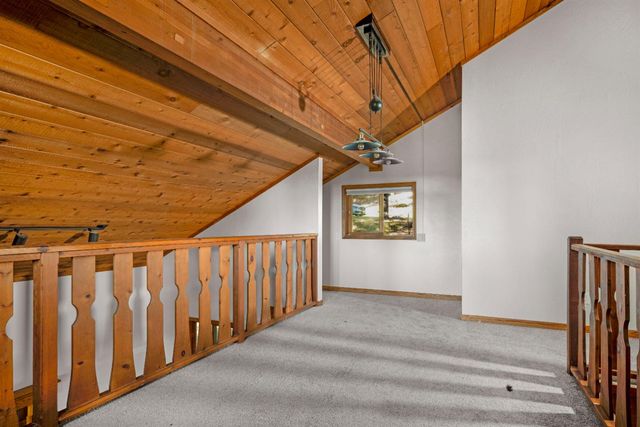 6770 Diamond Dr, Pollock Pines, CA 95726