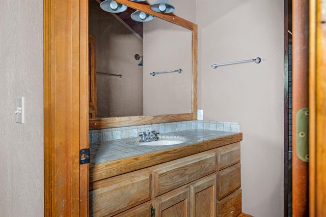 6770 Diamond Dr, Pollock Pines, CA 95726