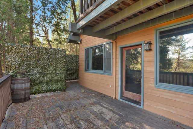 6770 Diamond Dr, Pollock Pines, CA 95726