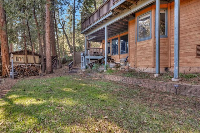 6770 Diamond Dr, Pollock Pines, CA 95726