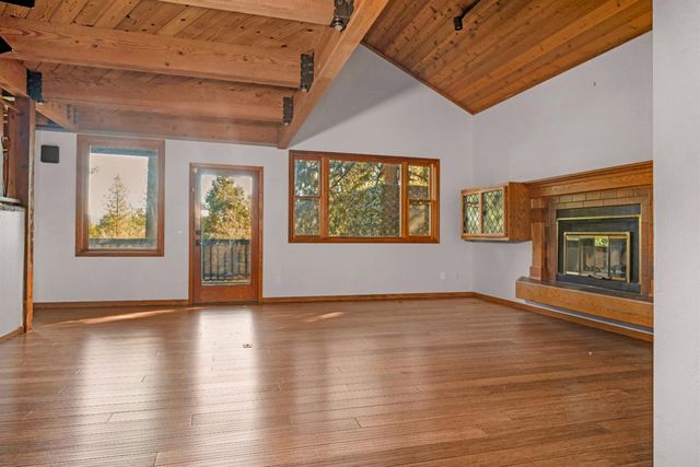 6770 Diamond Dr, Pollock Pines, CA 95726