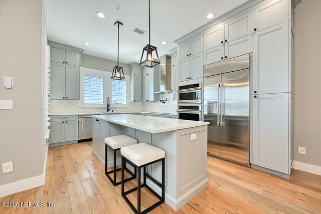 2410 BEACH Boulevard, Jacksonville Beach, FL 32250