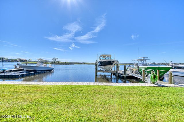 2410 BEACH Boulevard, Jacksonville Beach, FL 32250