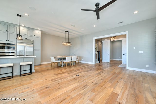 2410 BEACH Boulevard, Jacksonville Beach, FL 32250