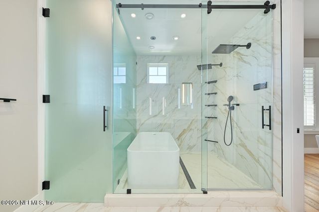 2410 BEACH Boulevard, Jacksonville Beach, FL 32250