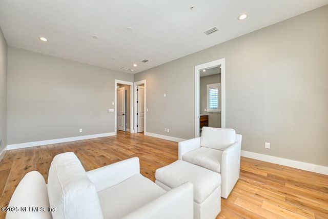 2410 BEACH Boulevard, Jacksonville Beach, FL 32250