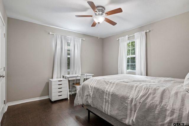 655 Daingerfield St, Pittsburg, TX 75686