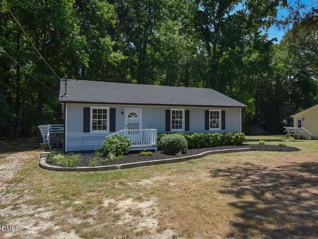939 Cheves Road, Zebulon, NC 27597