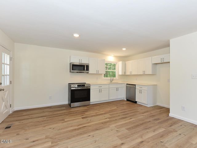 939 Cheves Road, Zebulon, NC 27597
