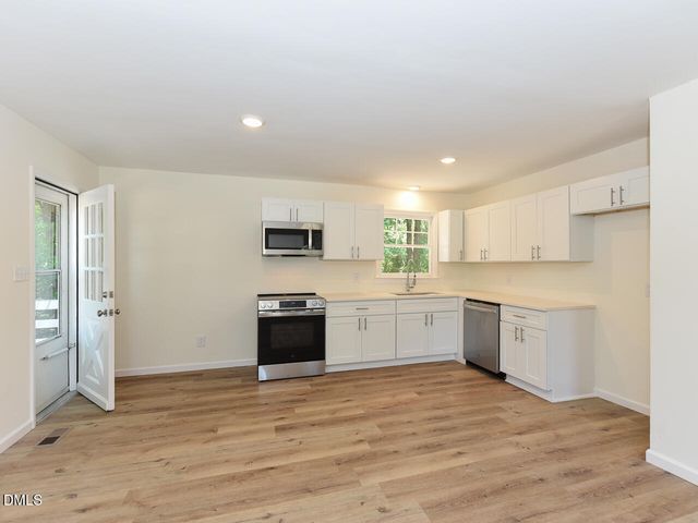 939 Cheves Road, Zebulon, NC 27597