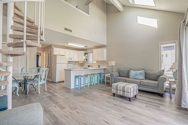 1880 Colony Dr Apt 11T, Surfside Beach, SC 29575
