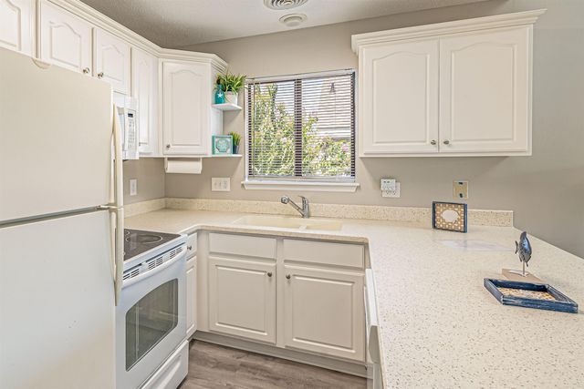 1880 Colony Dr Apt 11T, Surfside Beach, SC 29575
