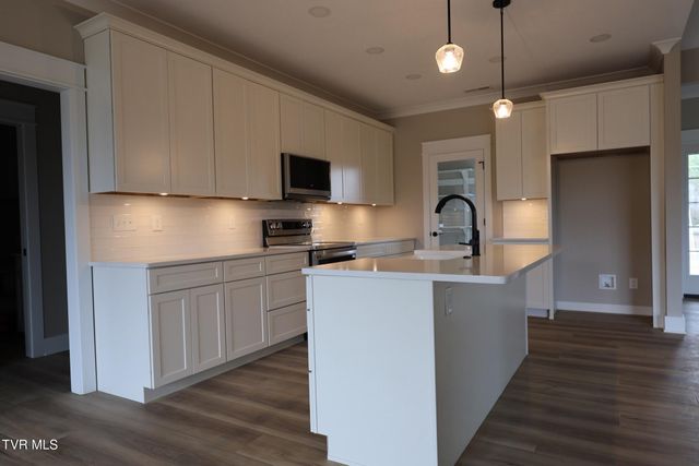 259 Riverview Drive, Johnson City, TN 37601