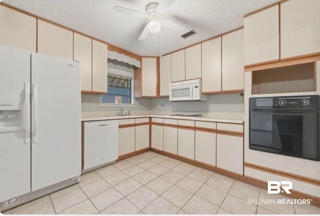 6093 S Highland Circle, Mobile, AL 36608
