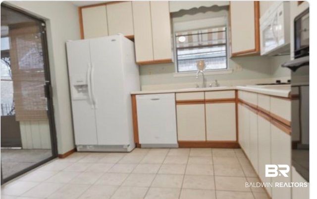 6093 S Highland Circle, Mobile, AL 36608