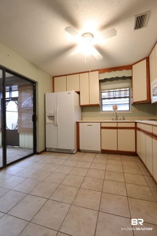 6093 S Highland Circle, Mobile, AL 36608
