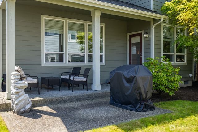 3806 Cameron Dr NE, Lacey, WA 98516