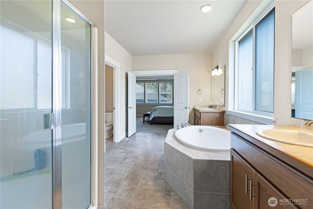 3806 Cameron Dr NE, Lacey, WA 98516