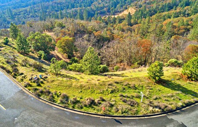 1172 NW Starlite Place, Grants Pass, OR 97526