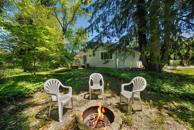 12274 Red Arrow Highway, Sawyer, MI 49125