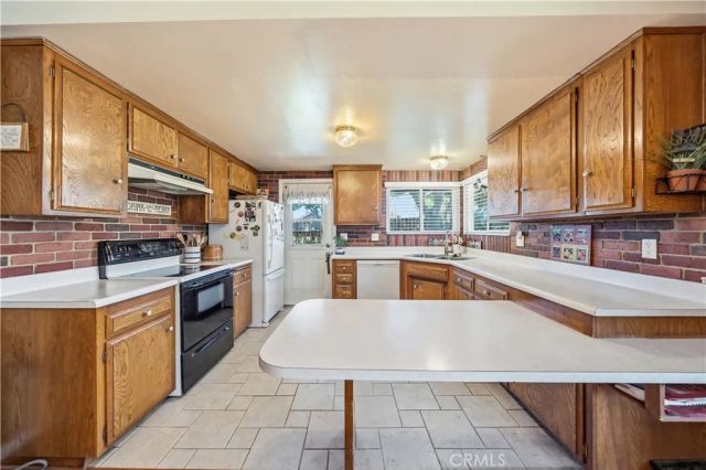 8630 Holly, Rancho Cucamonga, CA 91701
