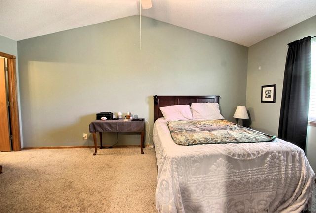 2205 S Shefford St, Wichita, KS 67209