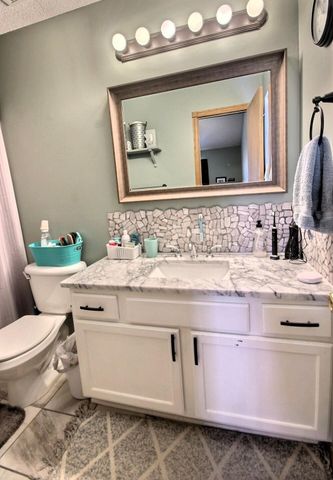 2205 S Shefford St, Wichita, KS 67209