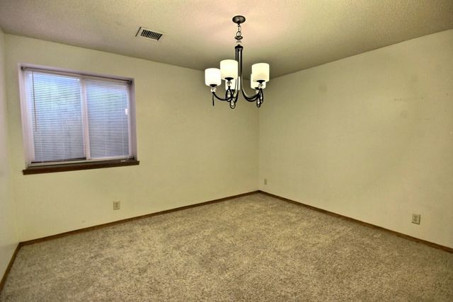 2205 S Shefford St, Wichita, KS 67209