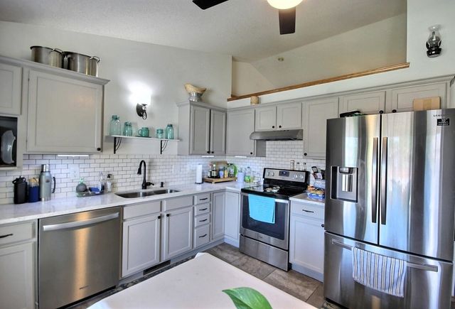 2205 S Shefford St, Wichita, KS 67209