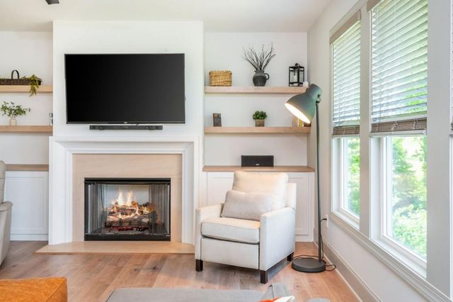 1013 Liberty Springs Drive, Woodstock, GA 30188