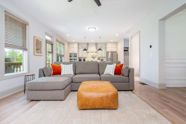 1013 Liberty Springs Drive, Woodstock, GA 30188