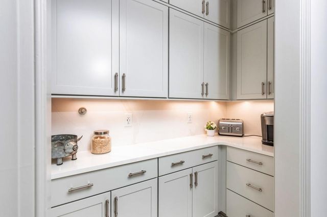 1013 Liberty Springs Drive, Woodstock, GA 30188