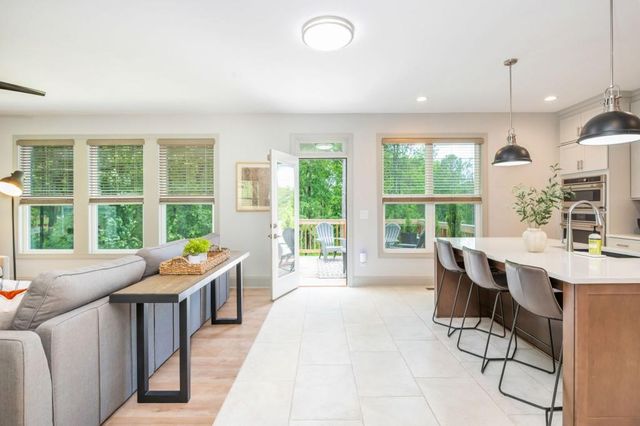 1013 Liberty Springs Drive, Woodstock, GA 30188