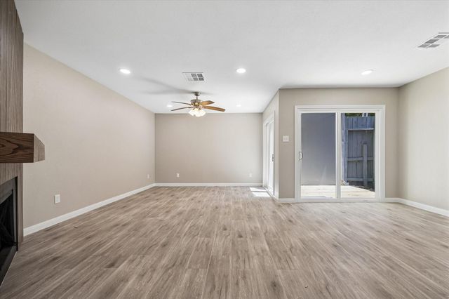9007 Imogene Street, Houston, TX 77036
