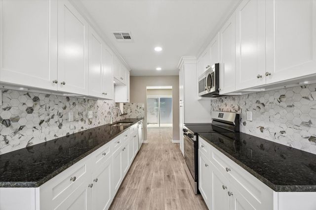 9007 Imogene Street, Houston, TX 77036
