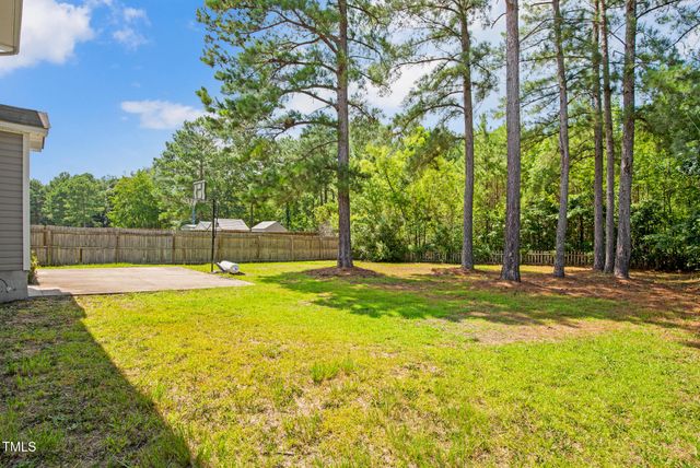 4013 Lifestyle Road, Fayetteville, NC 28312