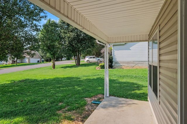 1109 Benton Mason Dr, La Vergne, TN 37086
