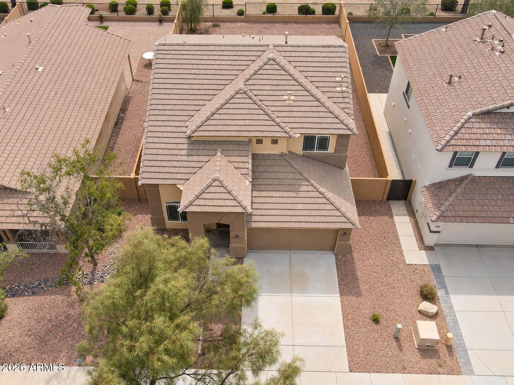 15283 W ADAMS Street, Goodyear, AZ 85338 — photo 2
