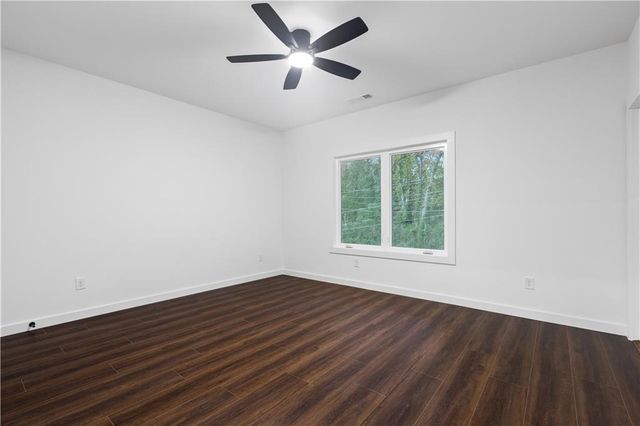 270 Honeysuckle Avenue, Lawrenceville, GA 30046