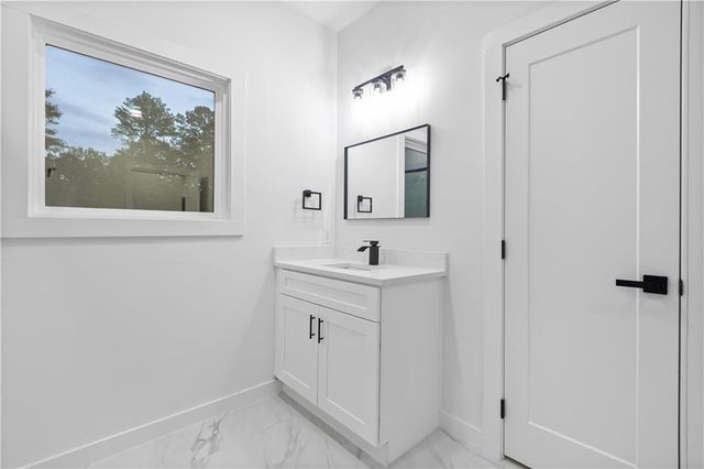 270 Honeysuckle Avenue, Lawrenceville, GA 30046