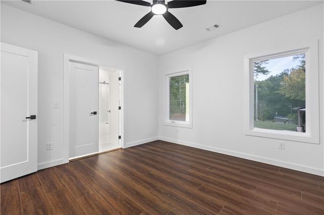 270 Honeysuckle Avenue, Lawrenceville, GA 30046